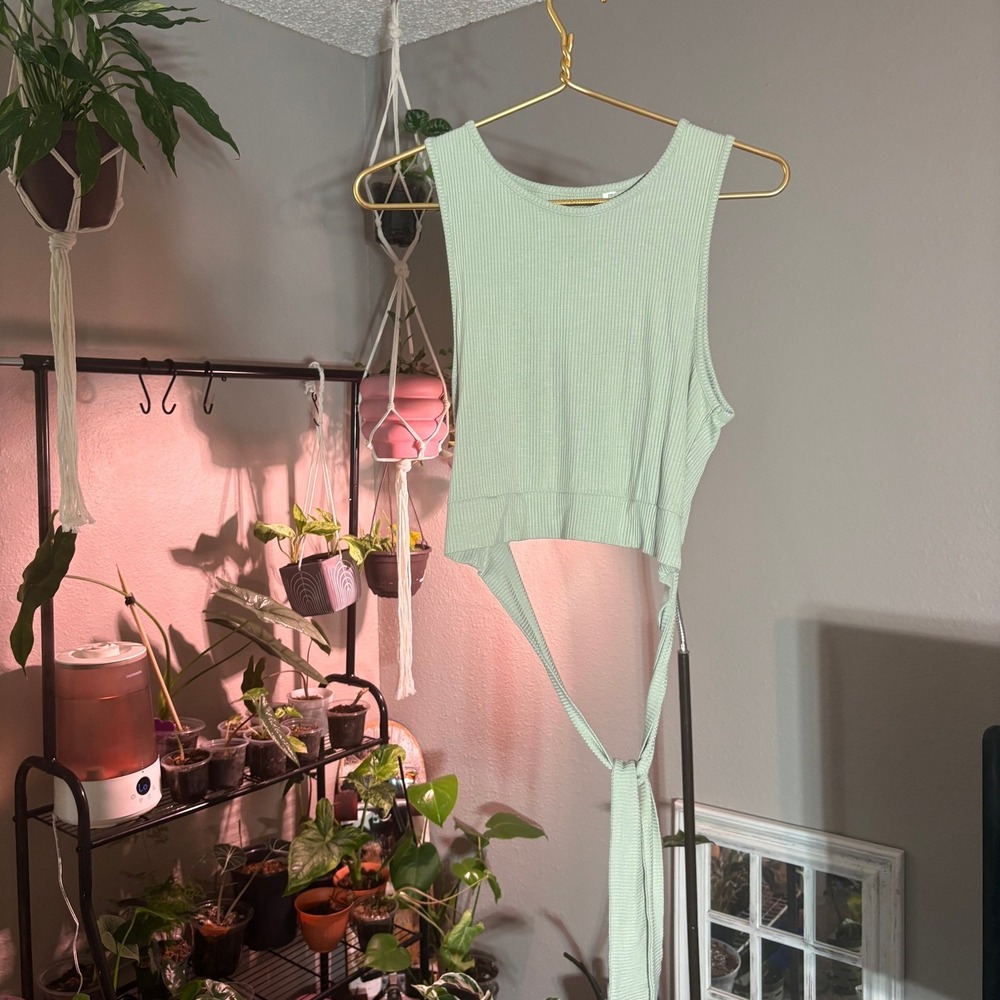 PACSUN Ribbed Tie Front Tank Top Sleeveless Crop Top Casual L